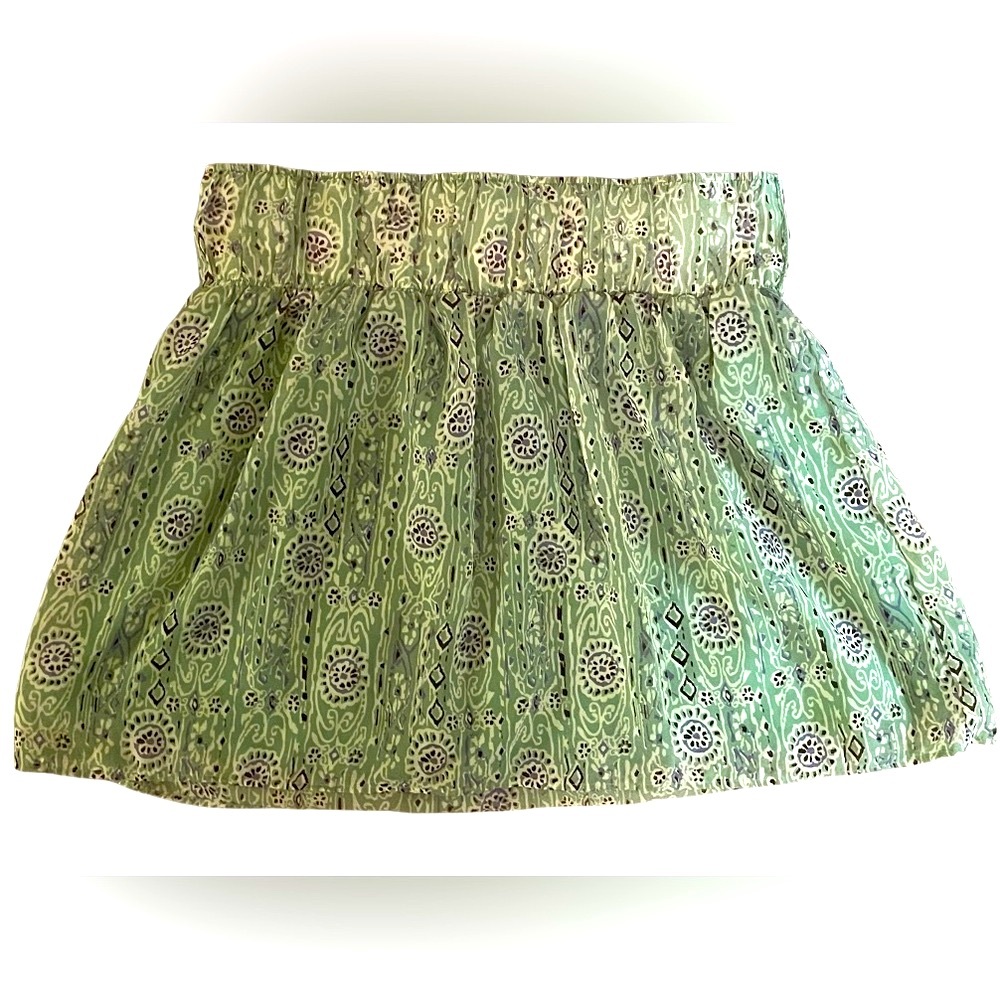 Pretty FOREVER 21 SKIRT size Extra Small